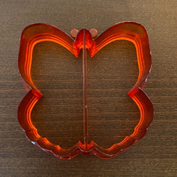 🤩 3 for $8:  Butterfly sandwich cutter - Picture 1 of 1
